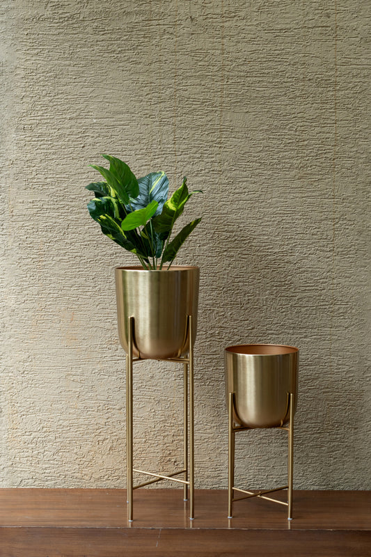 Jiva metal planter set of 2